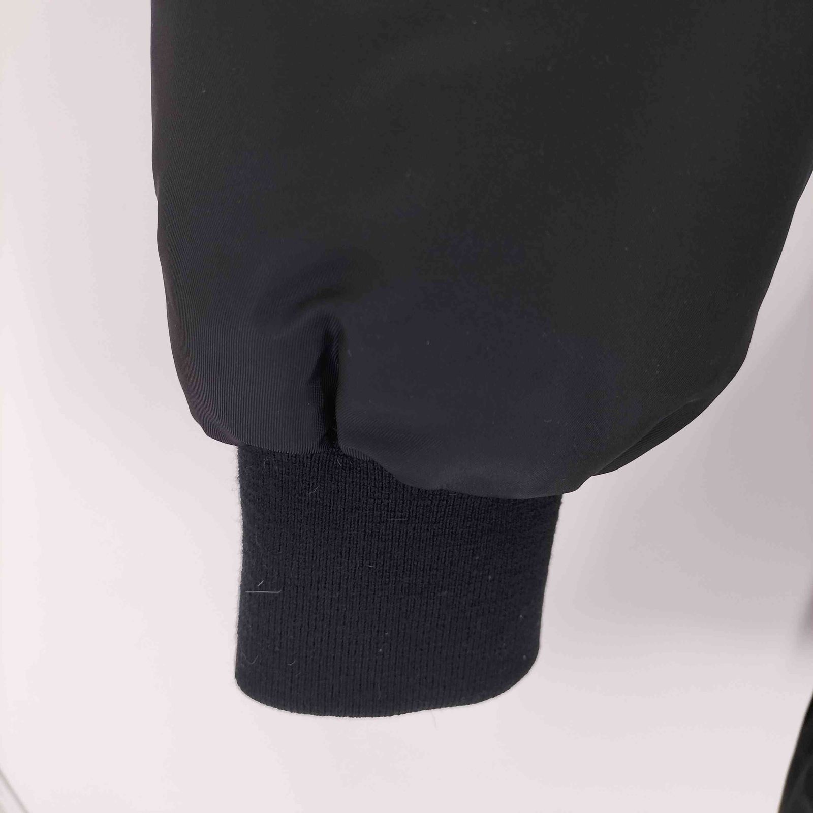 エムエムシックスメゾンマルジェラ MM6 Maison Margiela 八の字ダウン 