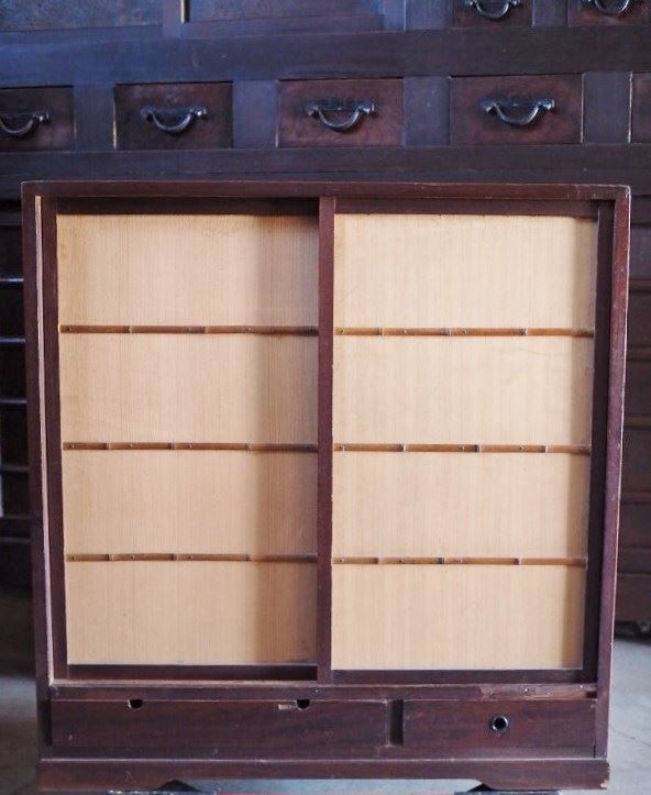 茶道に必須アイテム 茶水屋箪笥 昭和前期　古録展  送料無料　中古 品番S10474