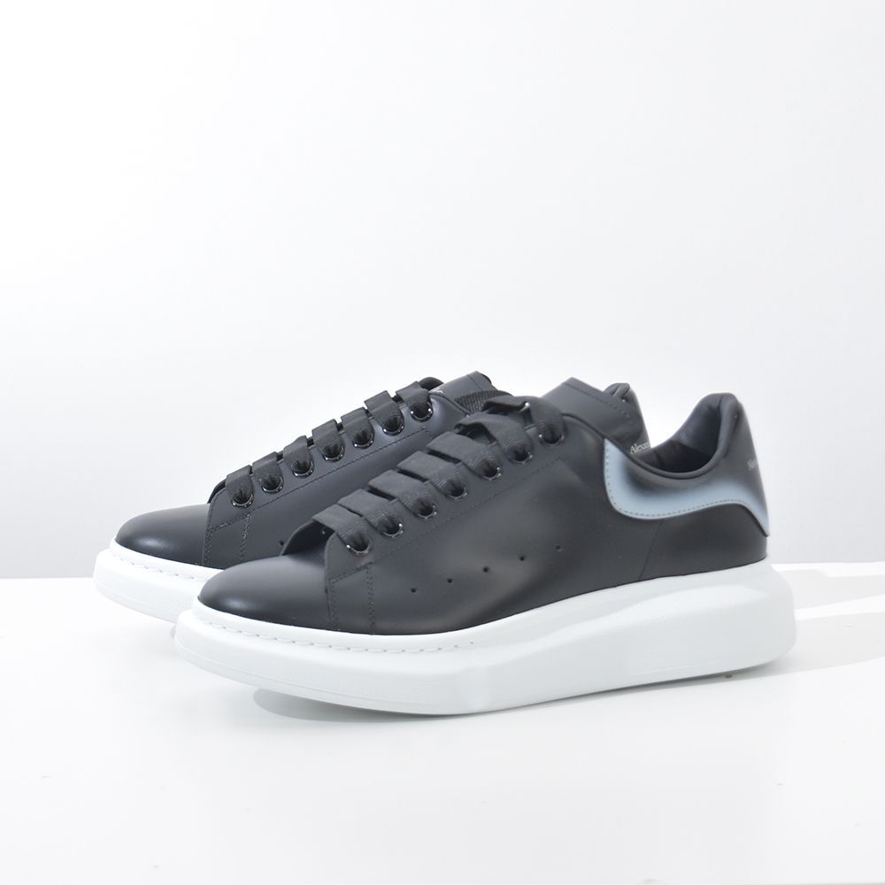 ALEXANDER McQUEEN スニーカー カーフレザー ブラック 黒 ロゴ メンズ