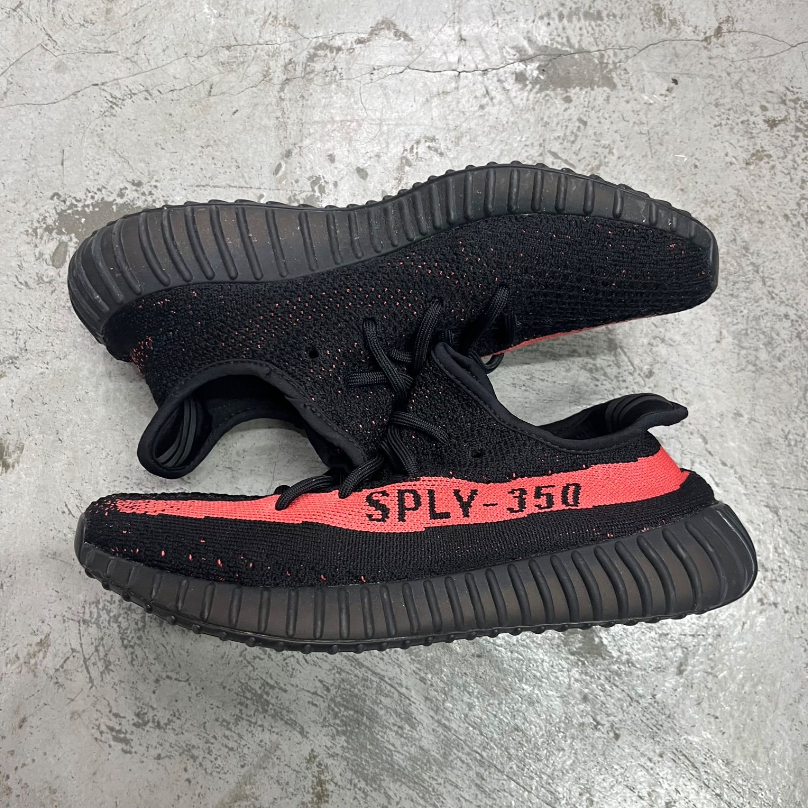 アディダス イージーブースト350 V2 ブラック レッド アディダス