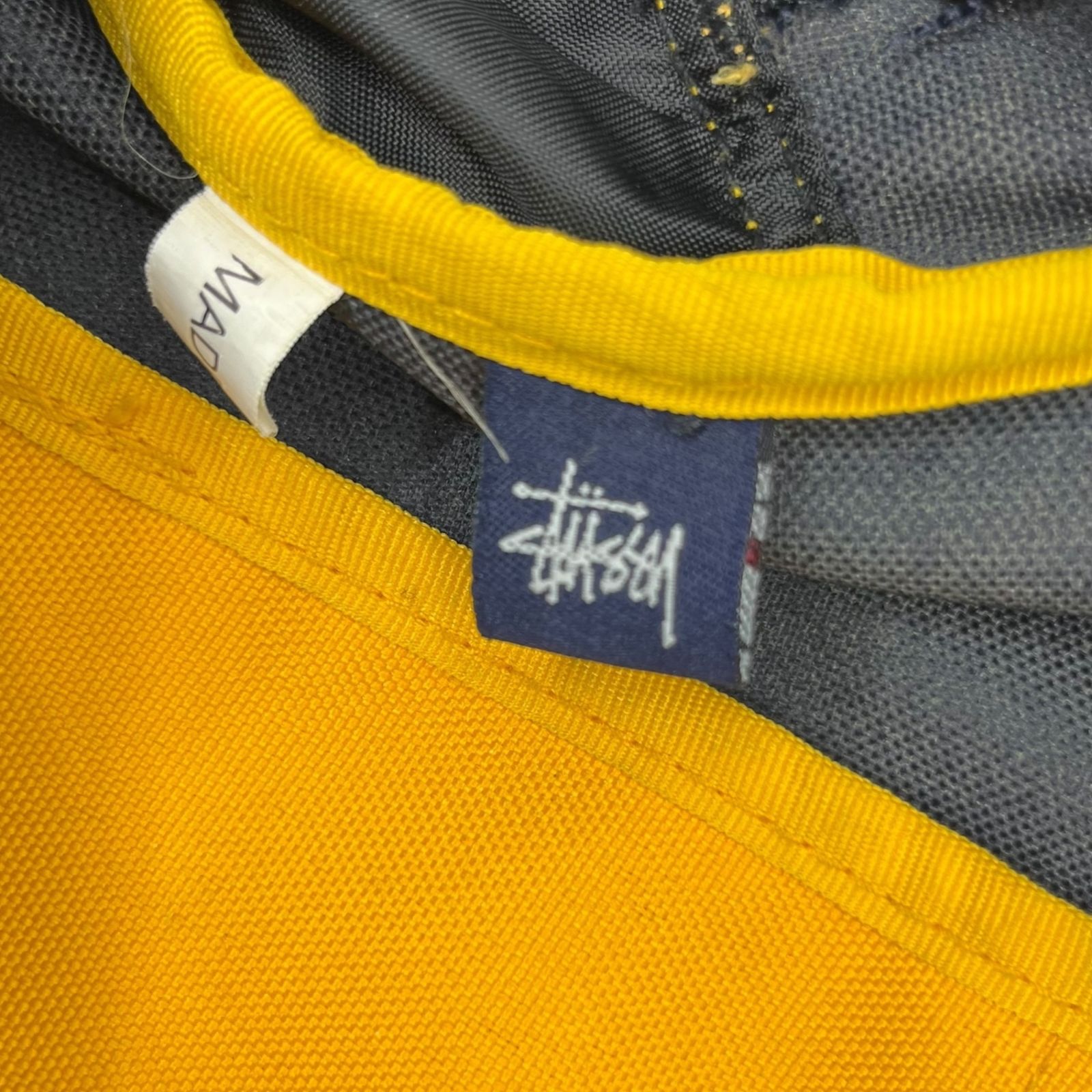 STUSSY(ステューシー) 90's ~ 00's  nylon shoulder bag ナイロン ショルダー バッグ ネイビー×イエロー 90年代～ 紺タグ