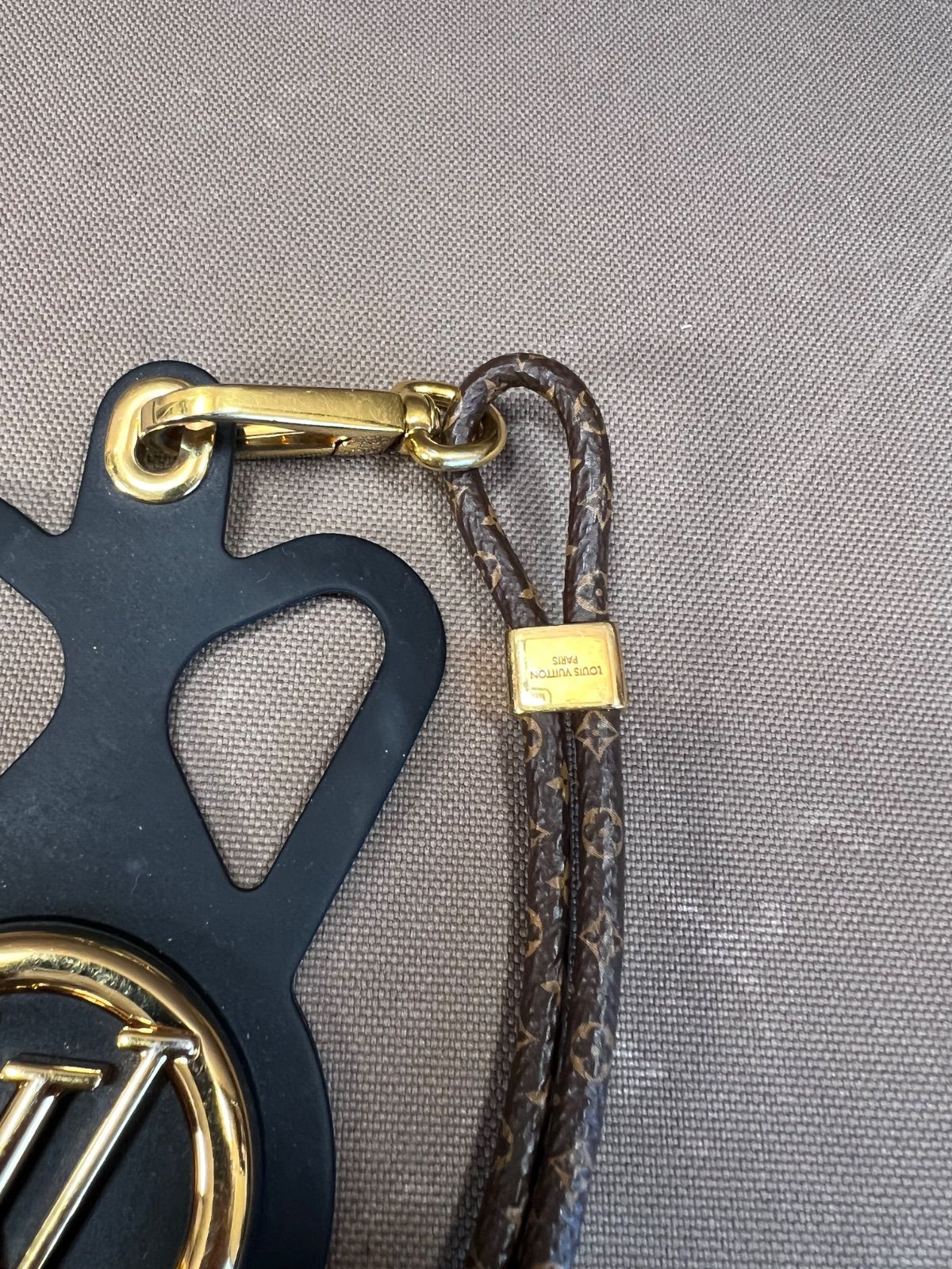 ルイヴィトン M68382 LV フォンホルダー ルイーズ スマホケース ラバー