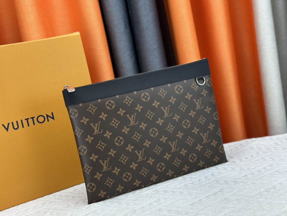 LOUISVUITTON ルイヴィトン スタンド・ポーチ