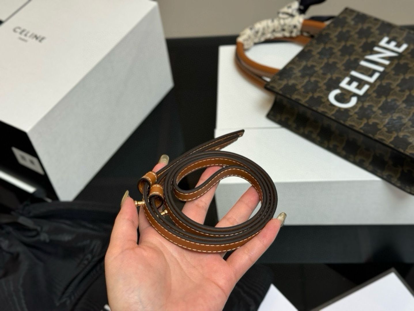 CELINE ボックスとカード、バック袋付き Celine] ミニトートバッグ - 専用ボックス付き | セリーヌ