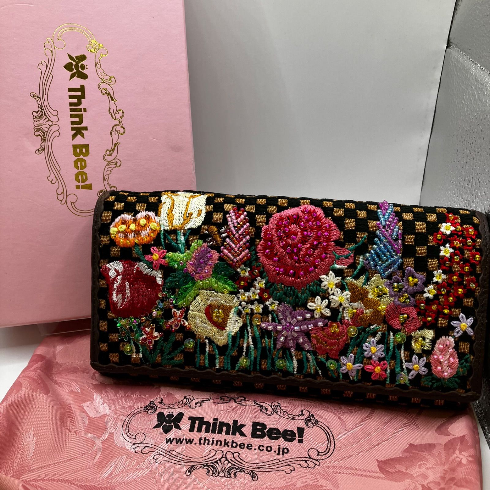 Think Bee! シンクビー ラウンドファスナー長財布 長財布：アイ