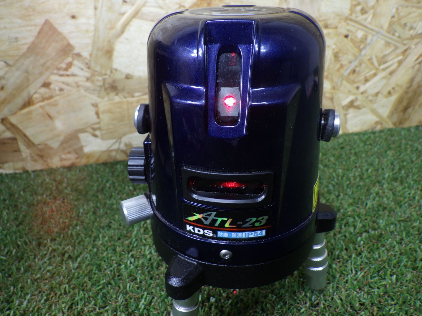 赤レーザー KDS レーザー墨出し器 ATL-23 受光器 アタッチメント付き 赤レーザー KDS レーザー墨出し器 ATL-23 受光器 アタッチメント付き