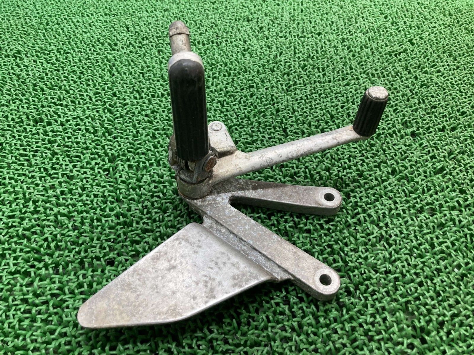 NSR250R ステップ 左 KV3 ホンダ 純正 バイク 部品 MC28 シフトペダル ペグ ペイント素材に 曲がり無し 車検 Genuine tY