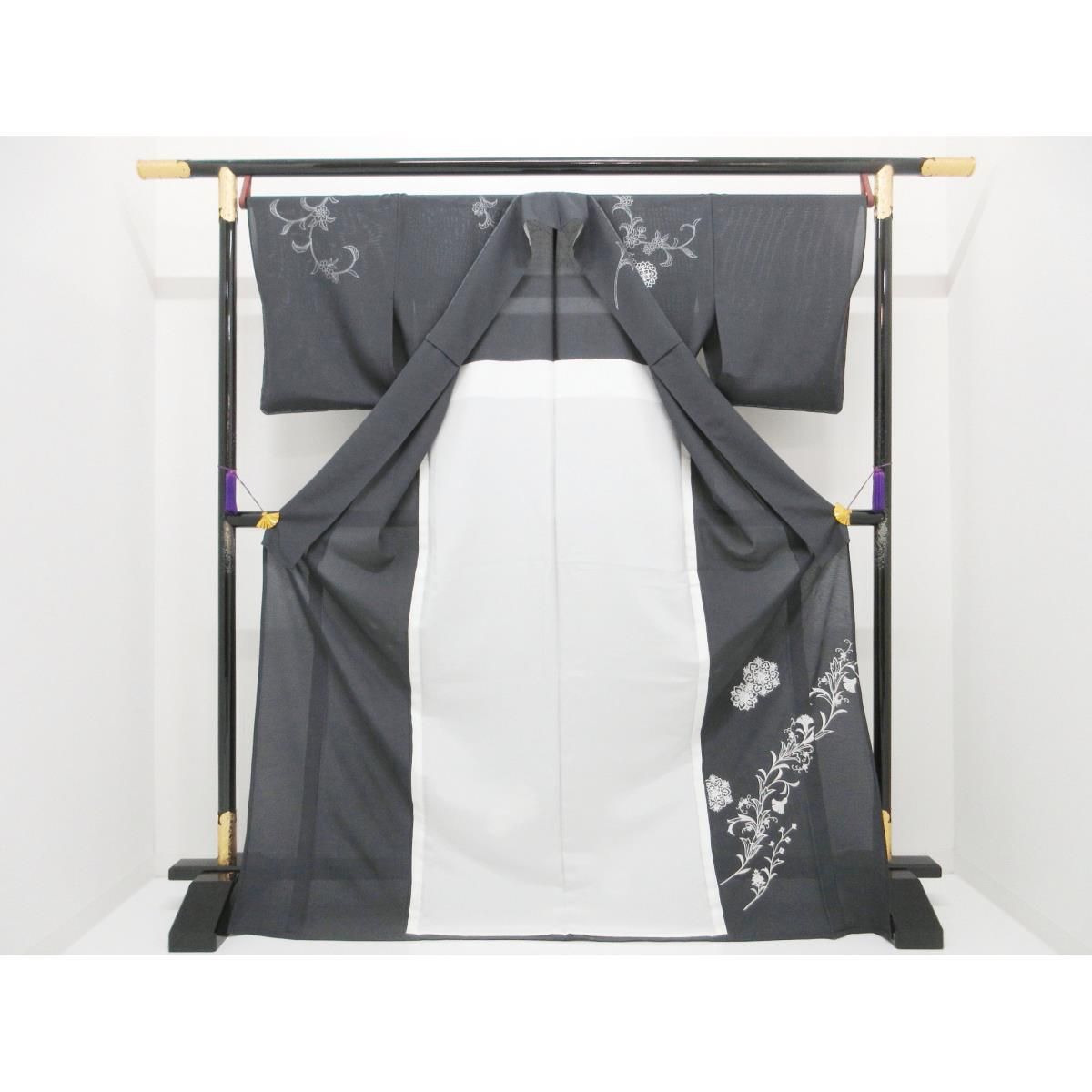 駒絽訪問着