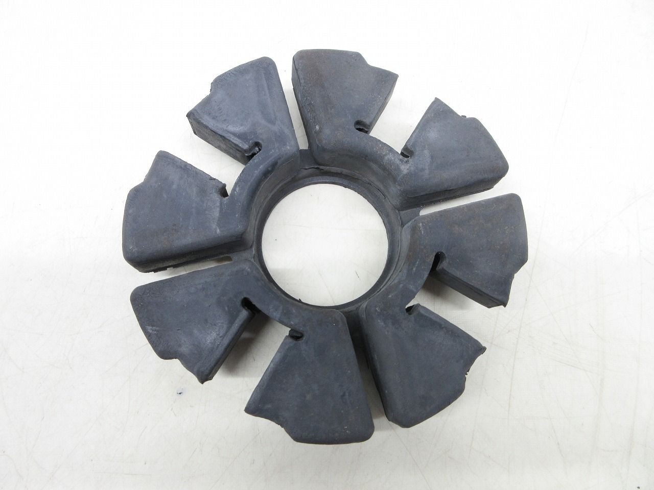 ハブ ダンパー付