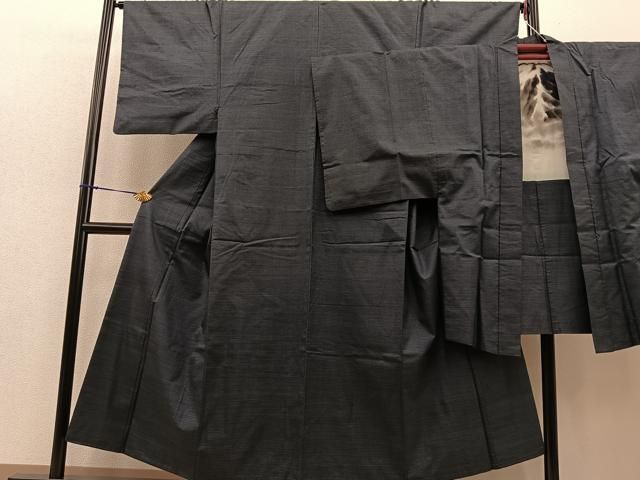 平和屋着物男性　本場大島紬　アンサンブル　西紬工場謹製　100亀甲　総詰め　証紙付き　正絹　逸品　BAAN0617gt