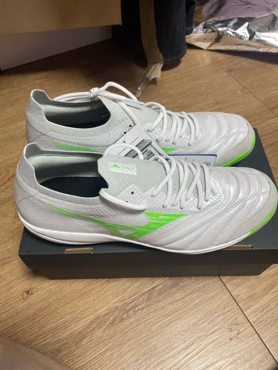 mizuno ミズノ モレリア ネオ サラ ベータ ジャパン サッカーシューズ 265 サイズ