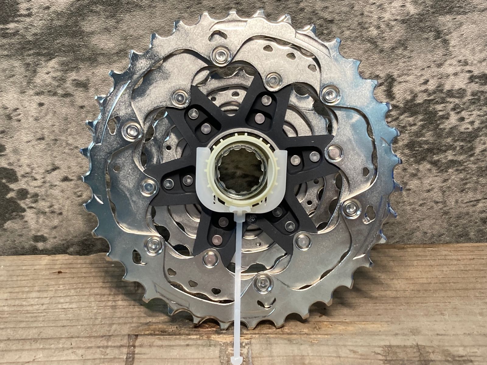 IQ118 シマノ SHIMANO 105 CS-HG710-12 スプロケット 12s 11-36T 定番