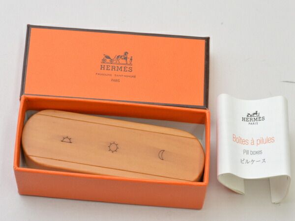 エルメス HERMES ピルケース ウッド 箱付 薬入れ 小物 ブラウン フランス製 ユニセックス su_p e_u F-YA785 - メルカリ