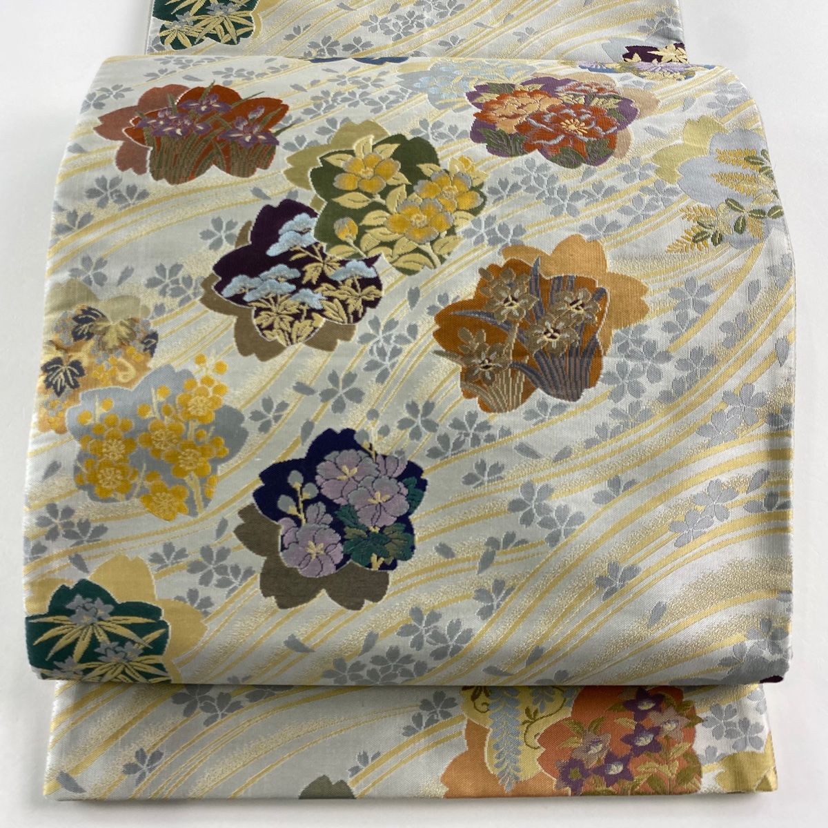 A26 美品　袋帯　綴れ　花草 袋帯 美品 名品 関西仕立て 四季しまつづれ 草花 有栖川 箔 墨色