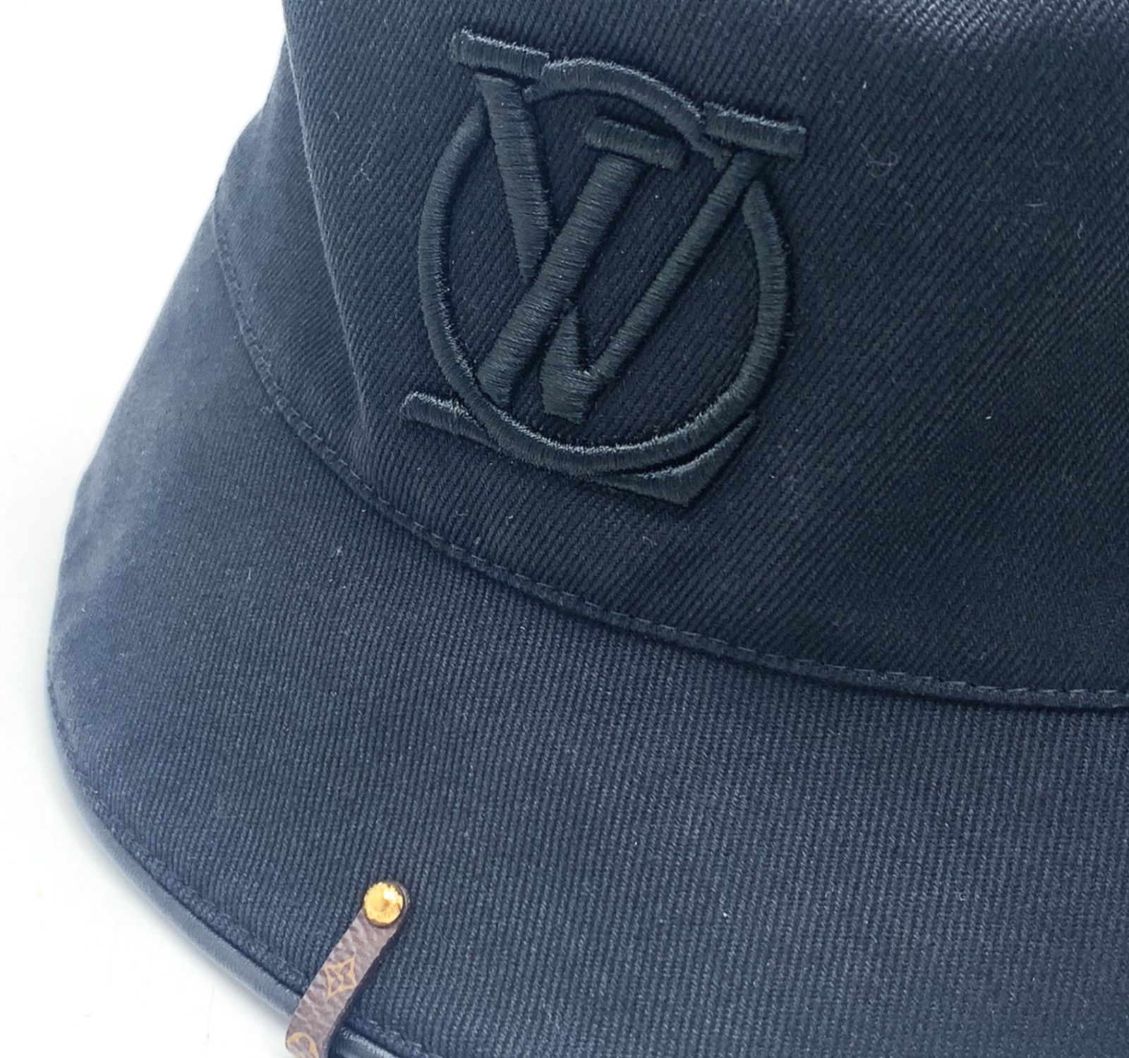 ヴィトン M7054S シャポー・LV シティー 黒 LOUIS VUITTON 【新品同様】ルイヴィトン モノグラム シャポー