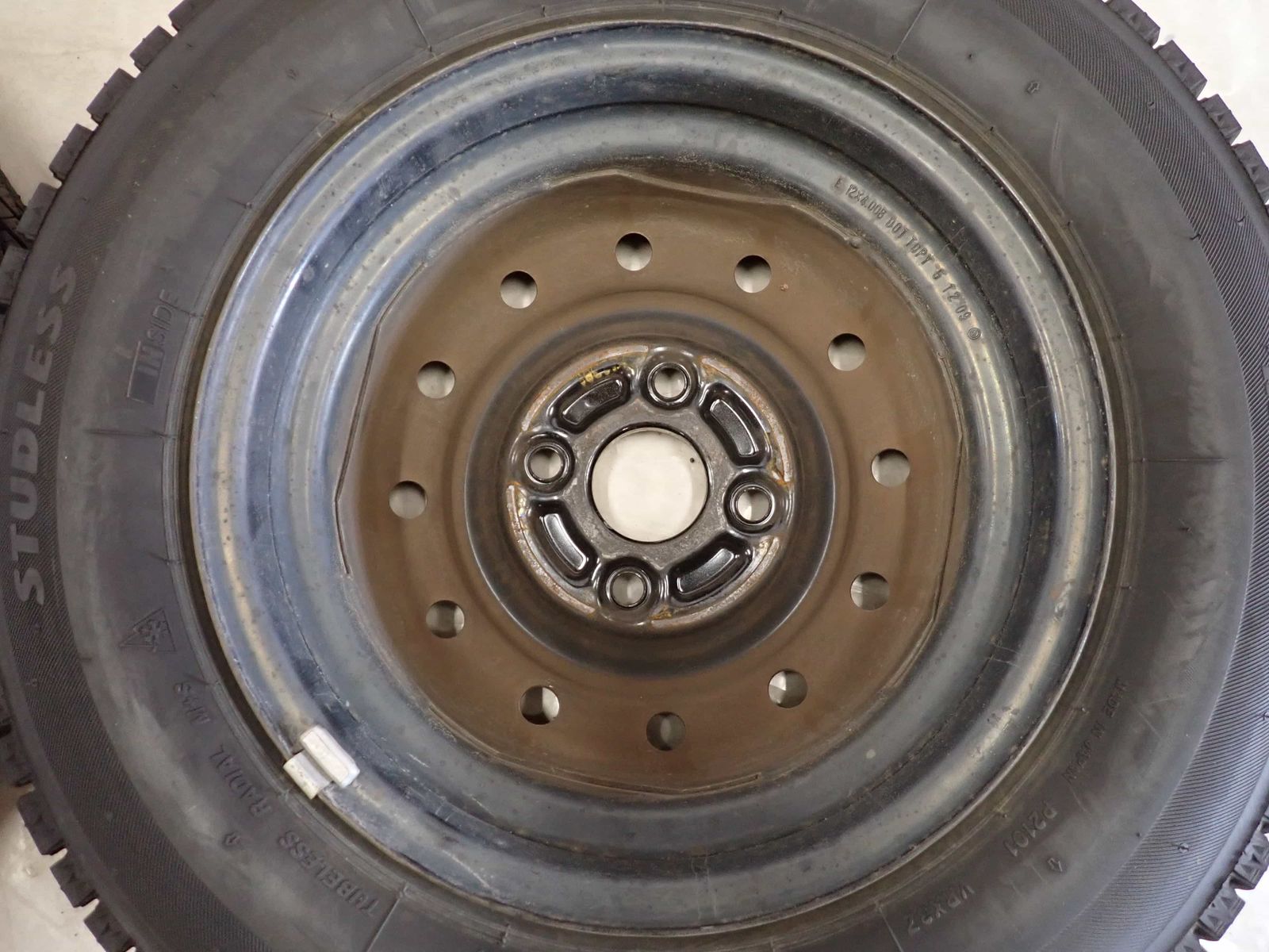 値頃感 冬4本SET 会社宛 135 80R12×4J 68Q ブリヂストン ブリザック VRX3 製 スチール アルト ツイン ワゴンR ミラ NO F7599 精妙な