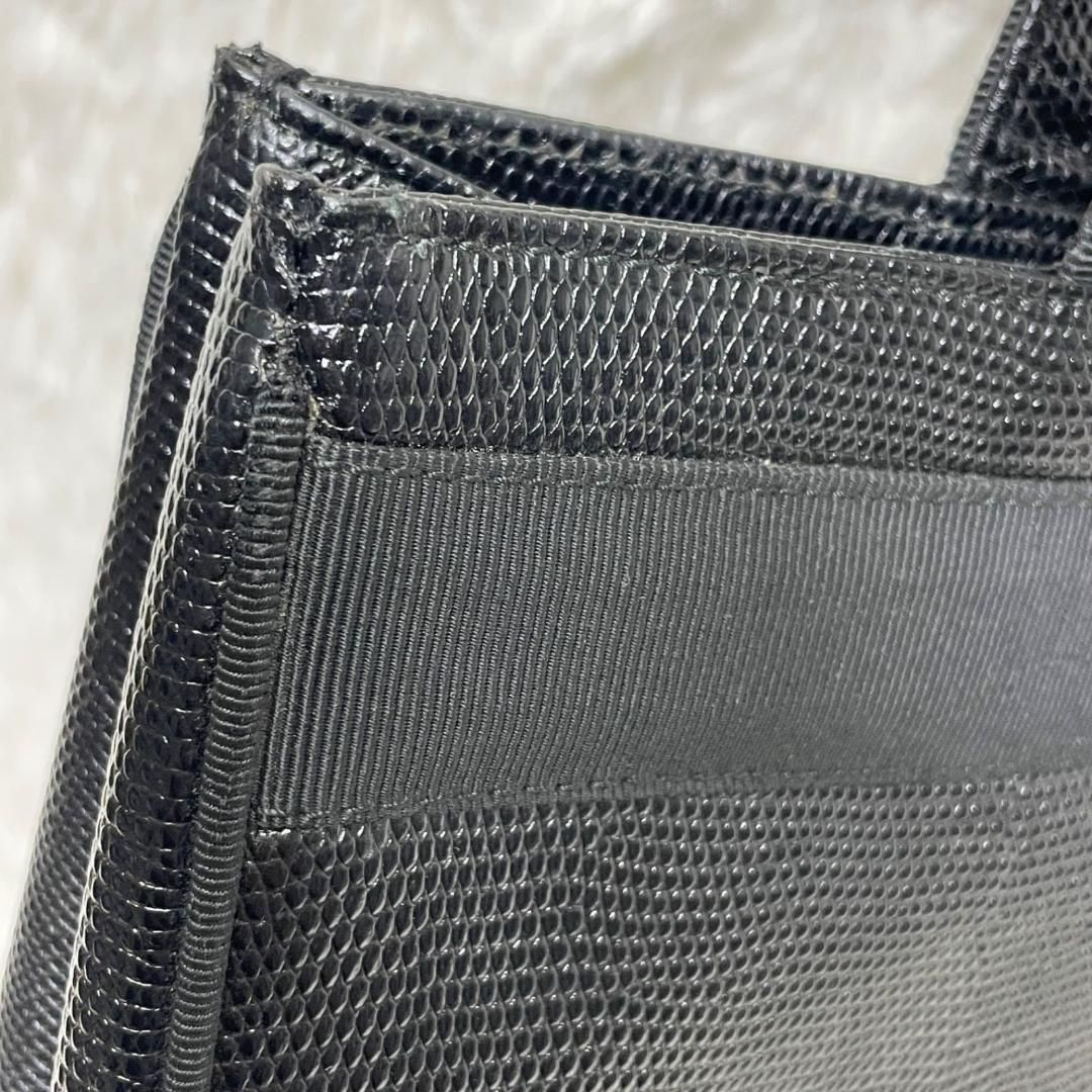 フェラガモ ショルダーバッグ