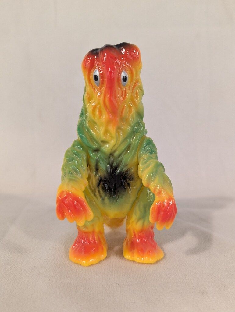 M1号 M1号の大怪獣ゴジラシリーズ ヘドラ ミドルサイズ(黄成型/赤 緑 黒 塗装) 110mm