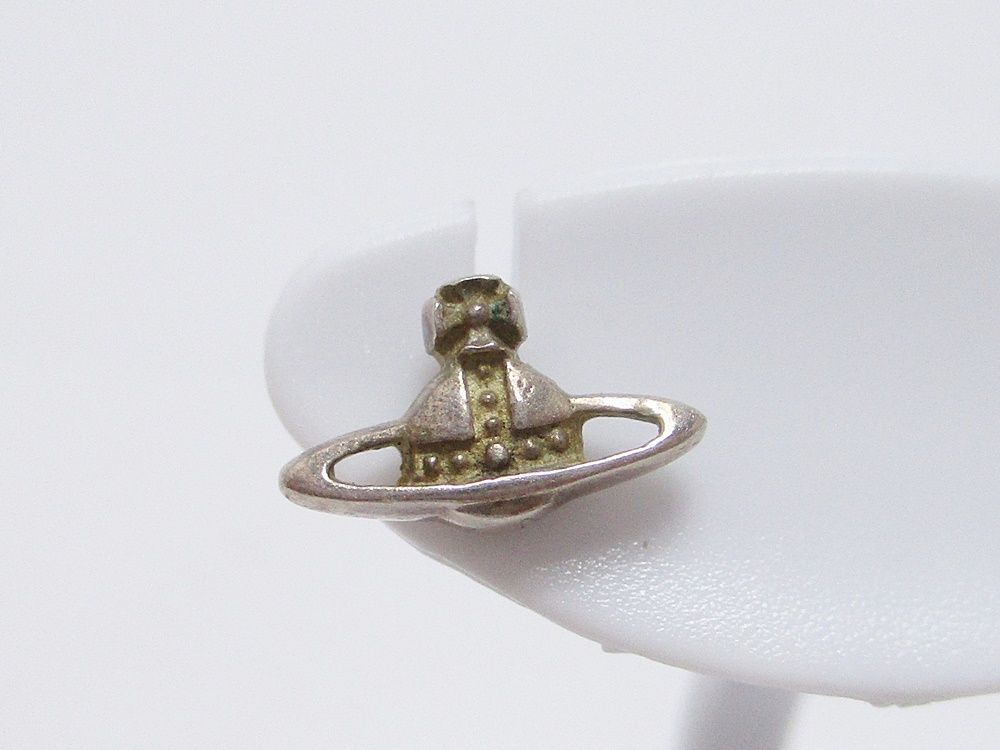 Vivienne Westwood シルバーオーブピアス Vivienne Westwood ヴィヴィアンウエストウッド ピアス
