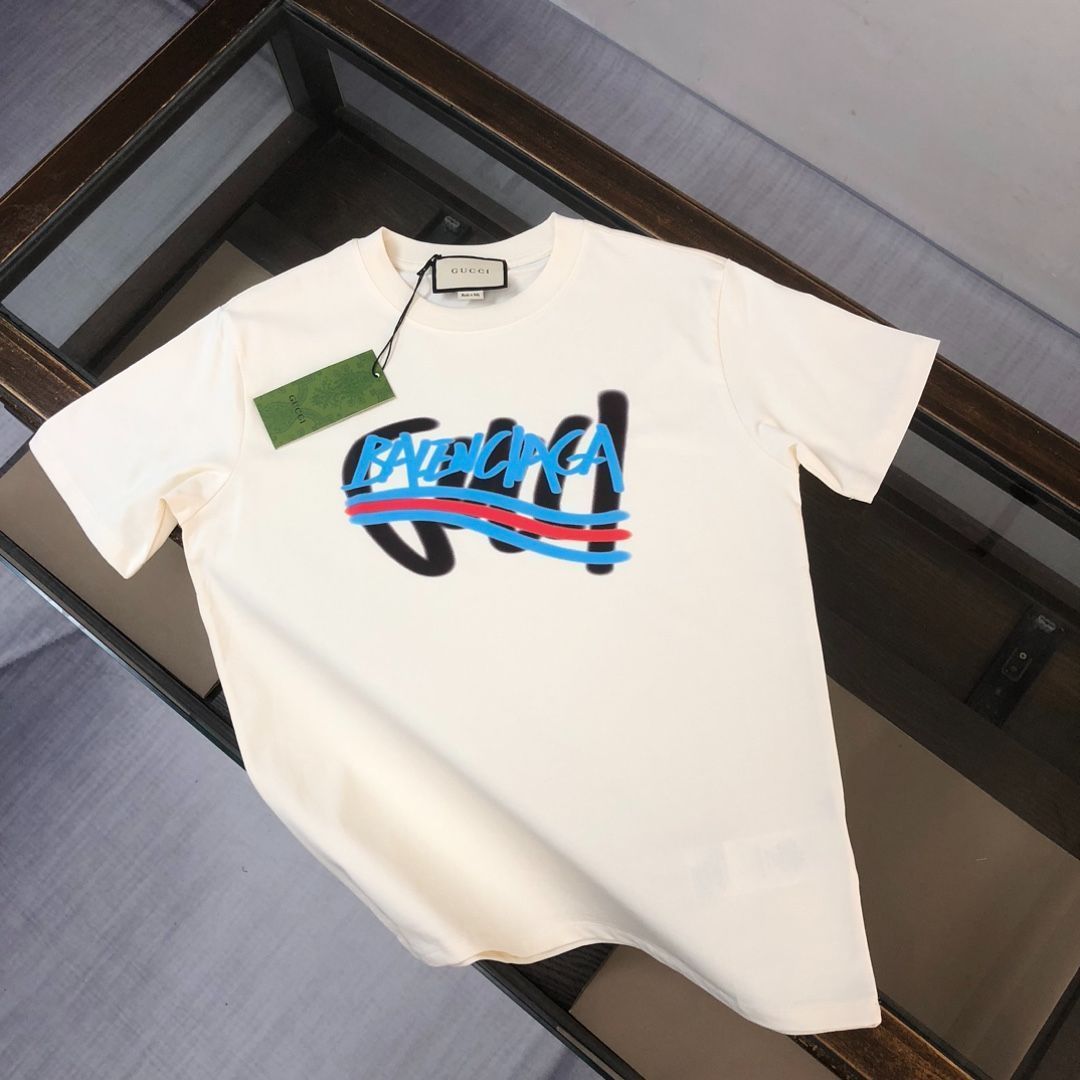 【関送込】GUCCI ロゴ プリント クルーネック T シャツ 今日特価】Gucci Animal Logo プリント クルーネック T - メルカリ