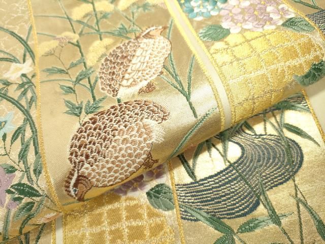 【道長模様】和装小物✨着物✨草履　バッグ　金彩　逸品 草履バッグセット 振袖 二尺袖 袴 成人式 卒業式 黒地 ゴールド
