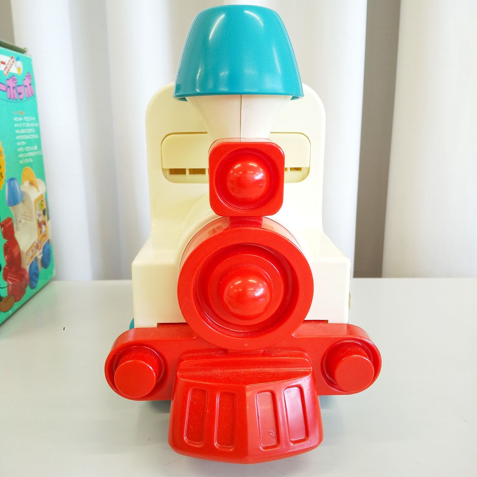 ディズニーランド　レコード4枚＋おまけ1枚　当時モノ 動作〇 ディズニー メロディーポッポ TOMY トミー レコード4枚