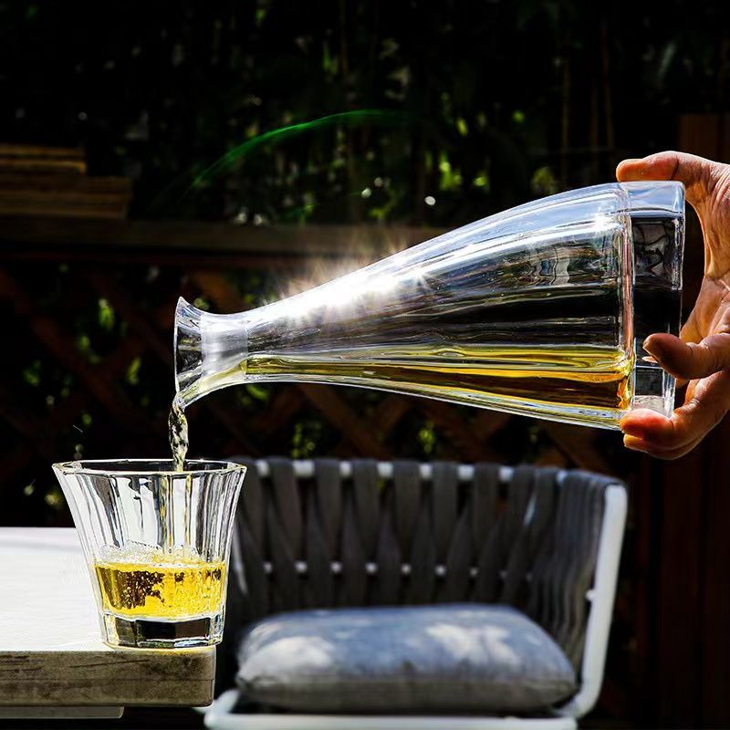 800ml ウイスキーデカンタ 酒デキャンタ ヴィンテージ風 デカンタ