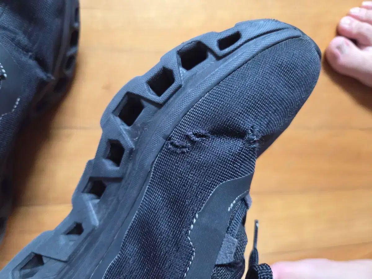 ランニングシューズ