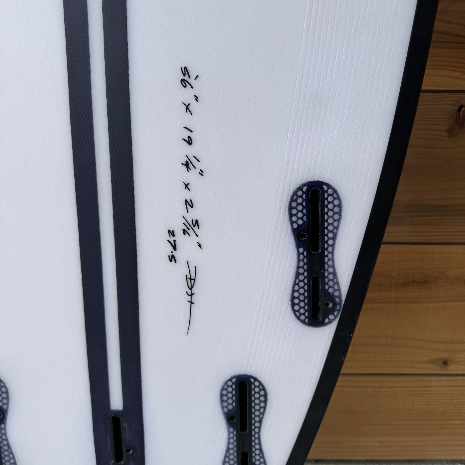 美中古 DHD サーフボード 5'6 フェニックス スワローテール PHOENIX