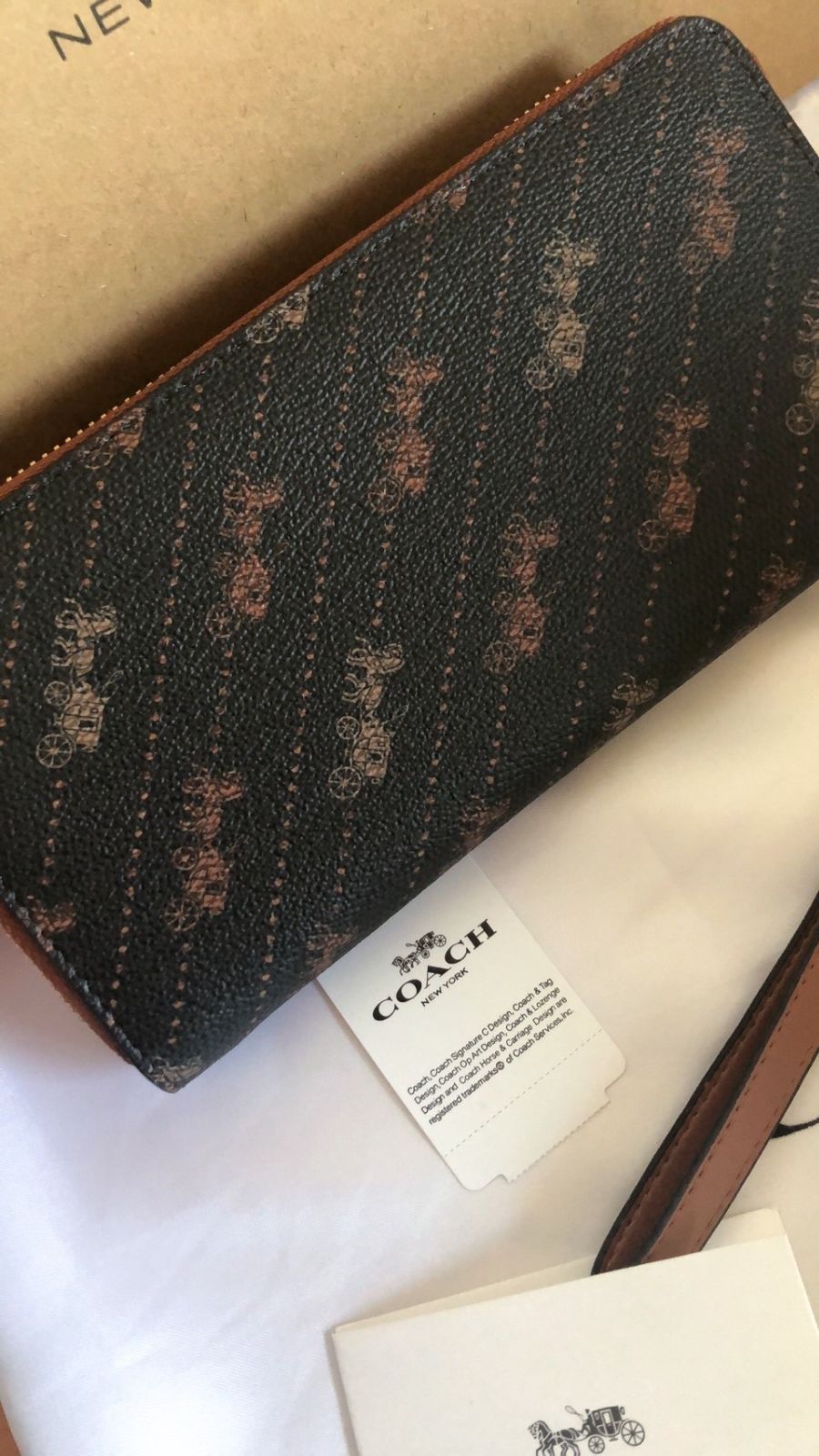 激安通販 新品、未使用 COACHコーチ ホースアンドキャリッジストラップ