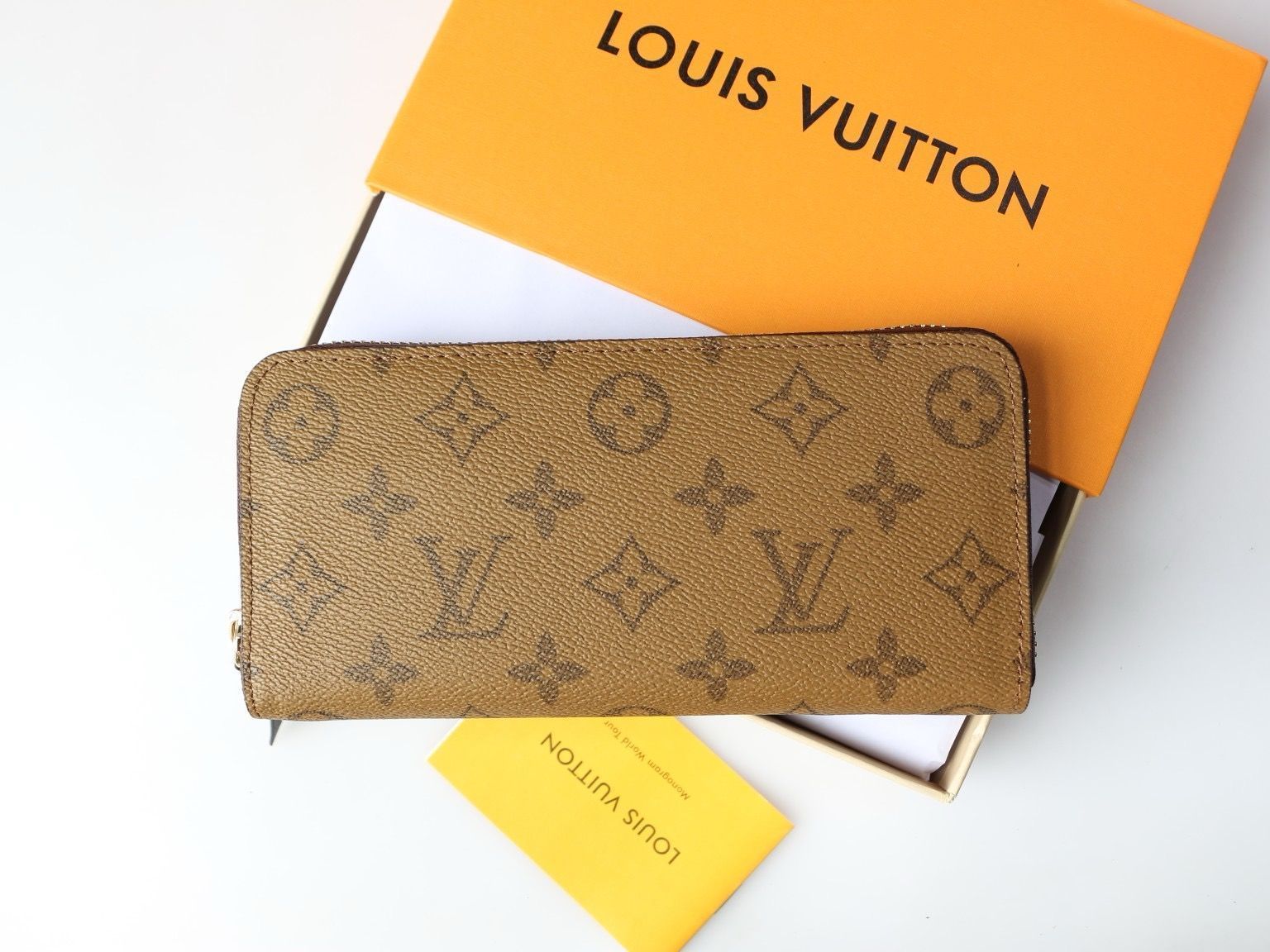 ルイヴィトン モノグラム エンボス ジッピーウォレット ラムレザー LOUIS VUITTON 長財布