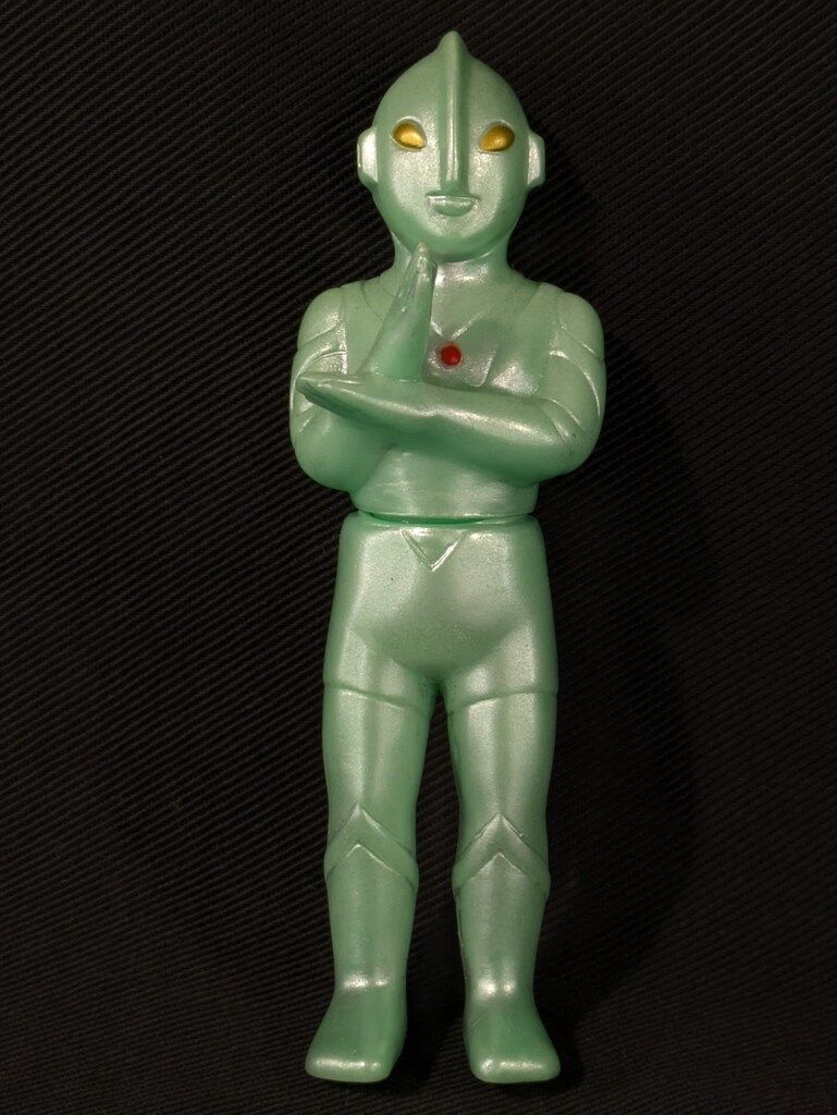 やまなや 復刻ブルマァクミニソフビ ウルトラマンB(蓄光/スペシウムポーズ)