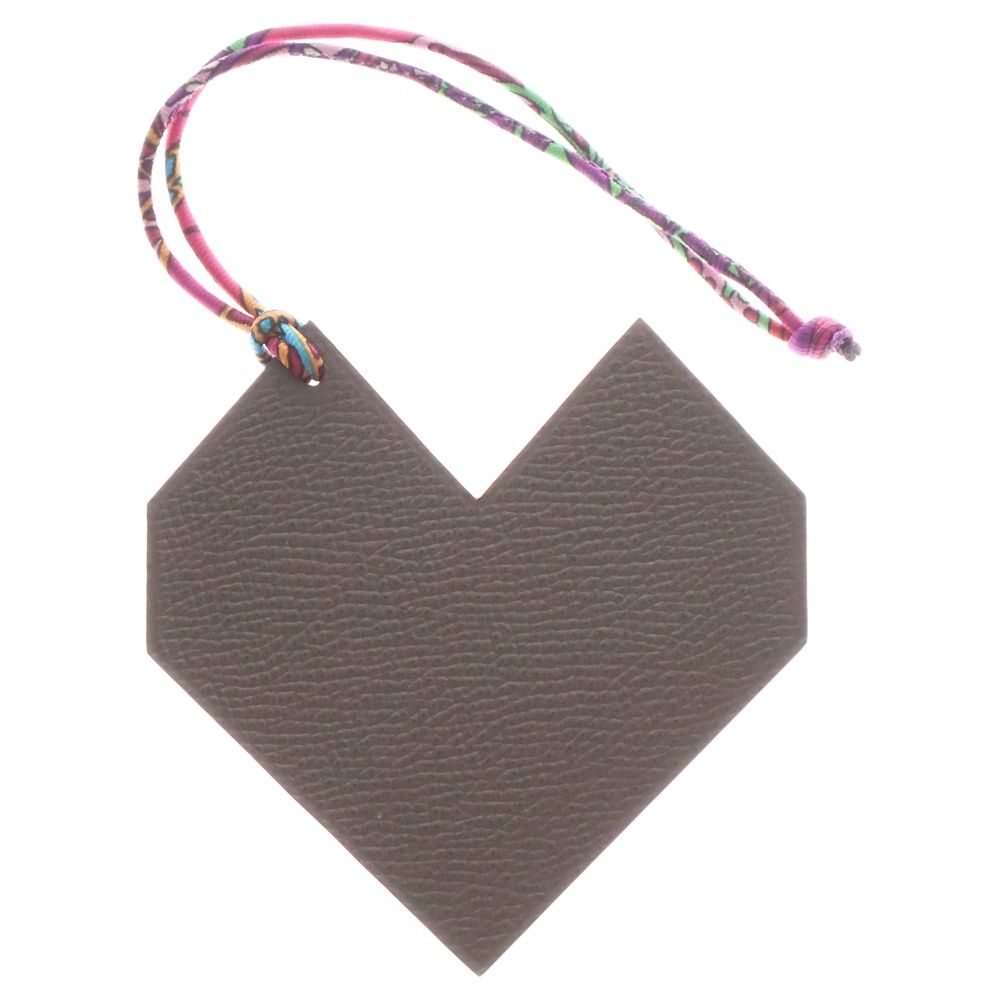 新品未使用　HERMES　エルメス　プティアッシュレザーチャーム　ハート プティアッシュ チャーム ハート[] Petit h Charm | エルメス