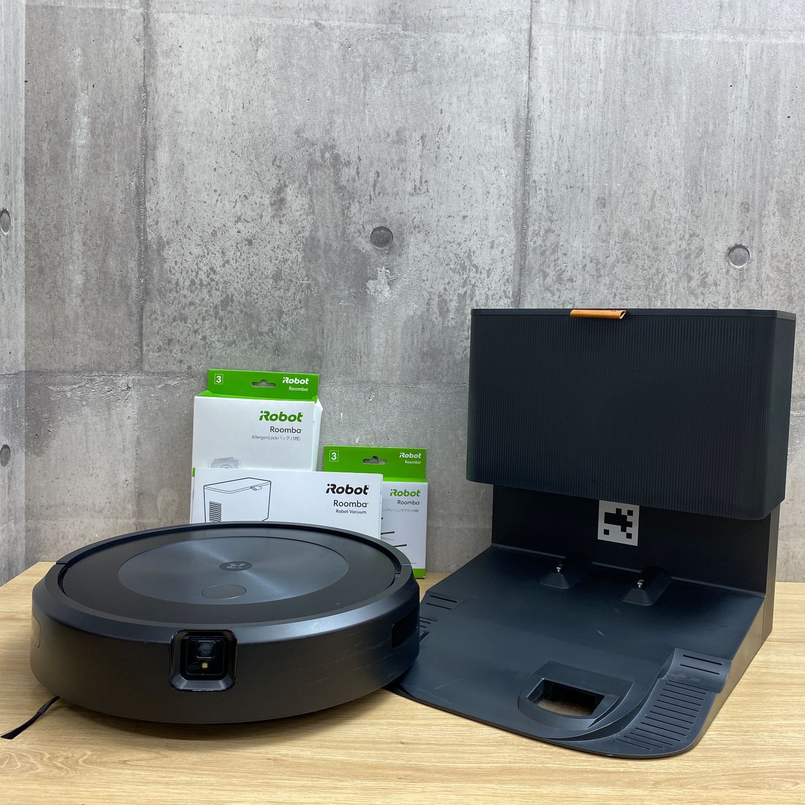 Amazon | アイロボット(IRobot)ルンバ j7+ ロボット掃除機
