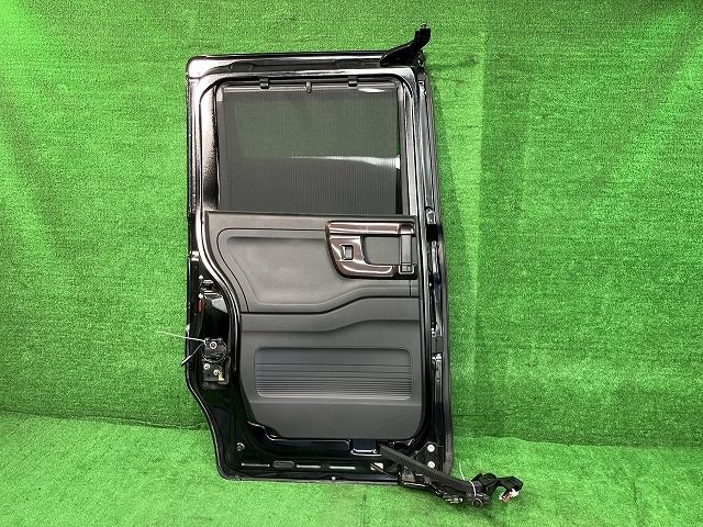 N-BOX JF4 左リアドア カスタム G L ホンダセンシング 4WD アサヒ M2P2 67550-TTA-900ZZ NH731P