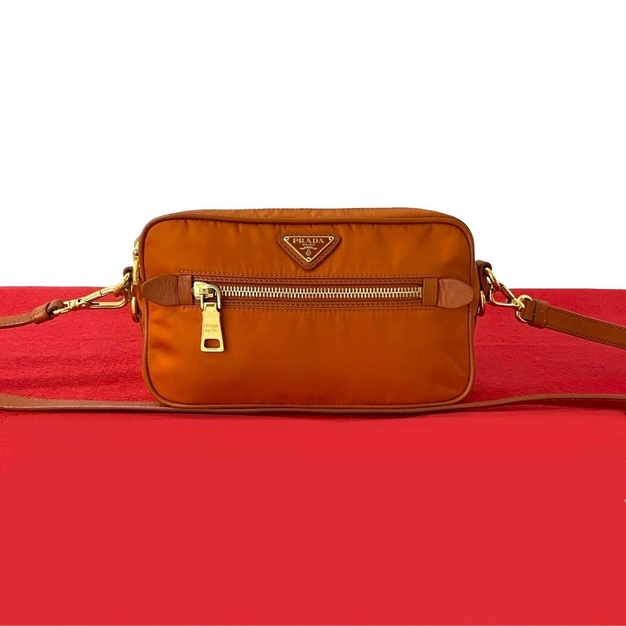 美品】PRADA ナイロン 三角ロゴ ミニショルダー ブラック