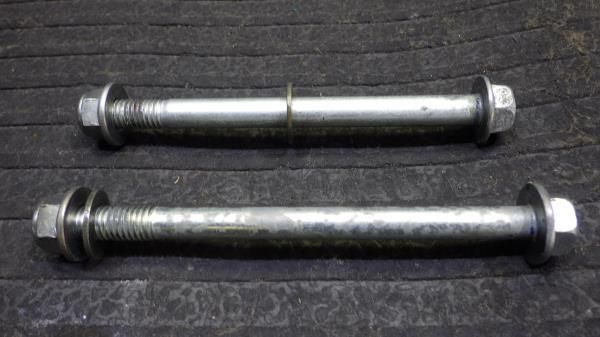 スズキ バーディー50 BA41A エンジンハンガーボルト S122-28