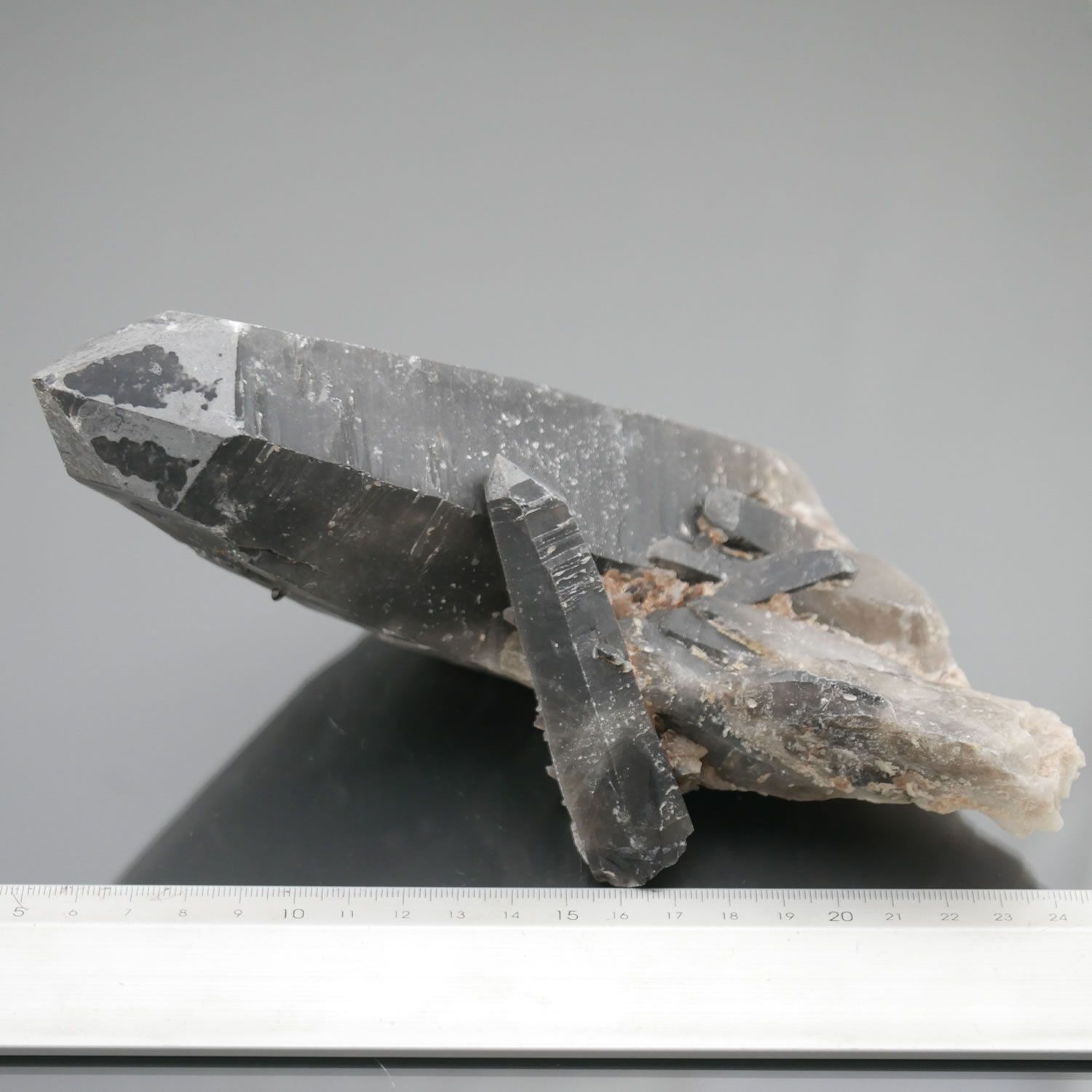 高品質 チベット産 モリオン 原石 クラスター 黒水晶 ケアンゴーム 261g 楽天市場】モリオン クラスター チベット産 天然石