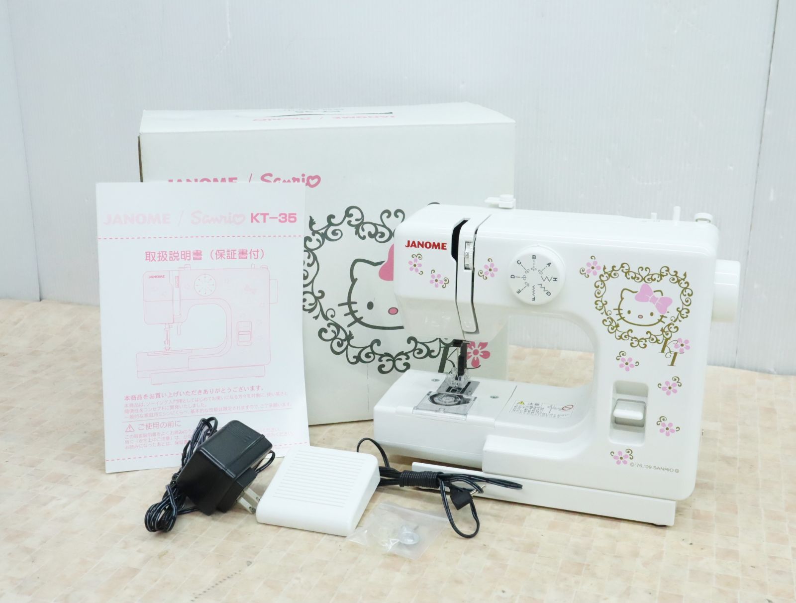 ジャノメ JANOME サンリオ ハローキティ 電動ミシン コンパクト KT-35-