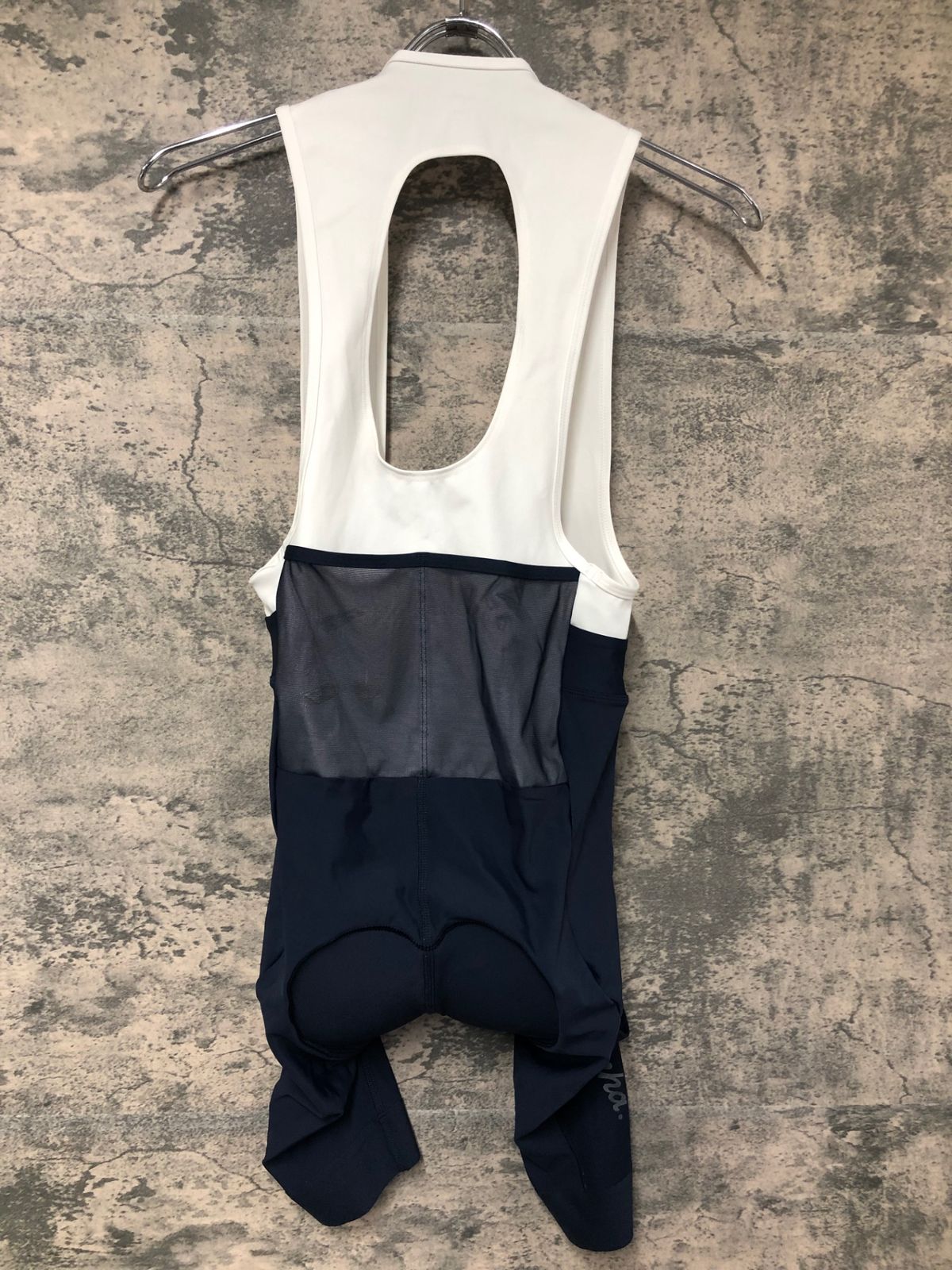 rapha ラファ クラシックビブショーツ　レディース　XS　※タグ付き未使用 ウィメンズ ビブショーツ ＆ ショーツ｜ガイド | Rapha