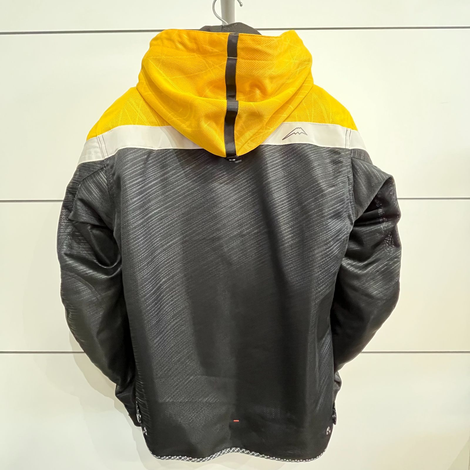 通勤着 K-2422 ｸｼﾀﾆ ﾌﾙﾒｯｼｭﾊﾟｰｶｰｼﾞｬｹｯﾄ ｲｴﾛｰ BK L 国内生産