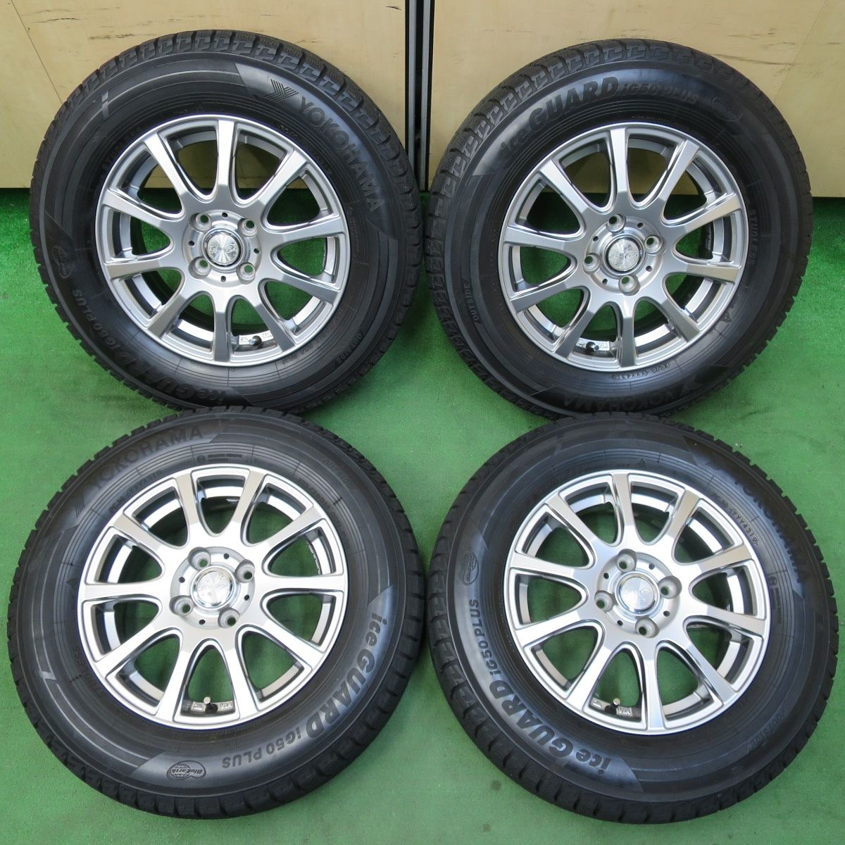 送料無料] バリ溝！9分☆スタッドレス 185/70R14 ヨコハマ アイス 