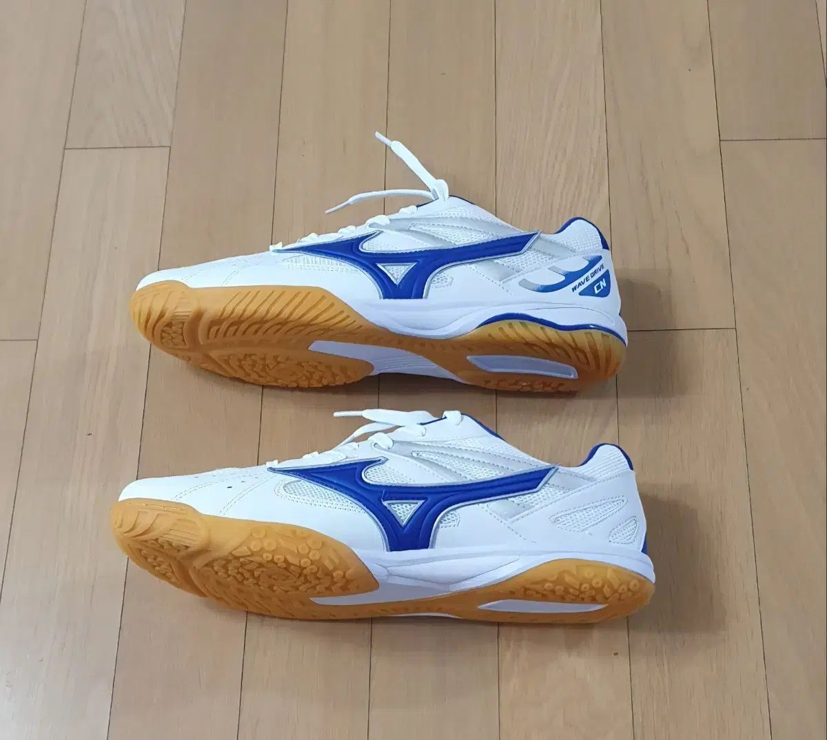 未着用 265 卓球シューズ バドミントンシューズ 販売