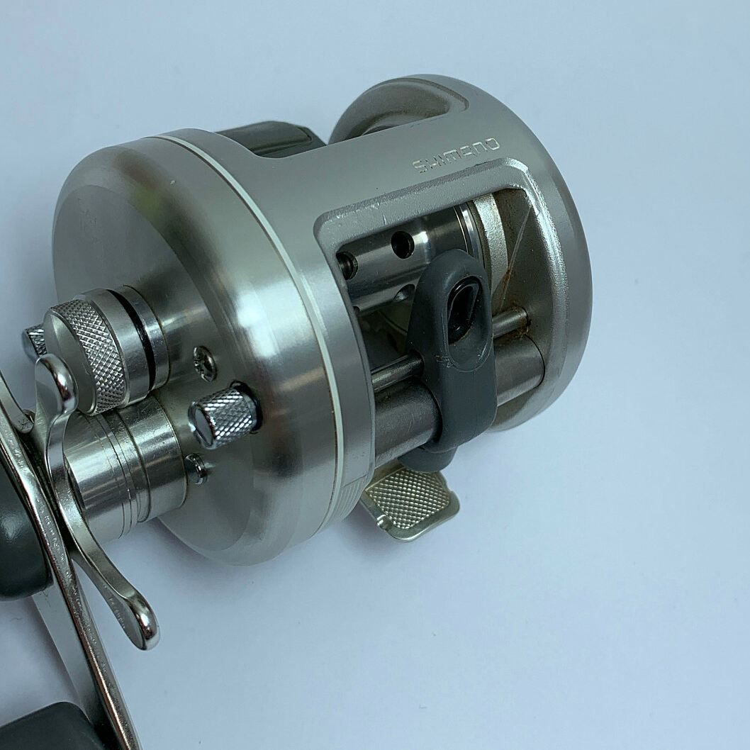 SHIMANO シマノ 92カルカッタ100 ベイトリール 箱付き RH331 - メルカリ