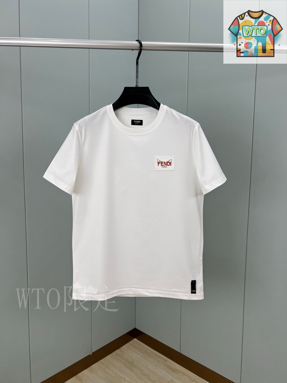 FENDI 刺繍Tシャツ 今日特価】Fendi 25ss FF カラーロゴ刺繍 T シャツ-3 - メルカリ
