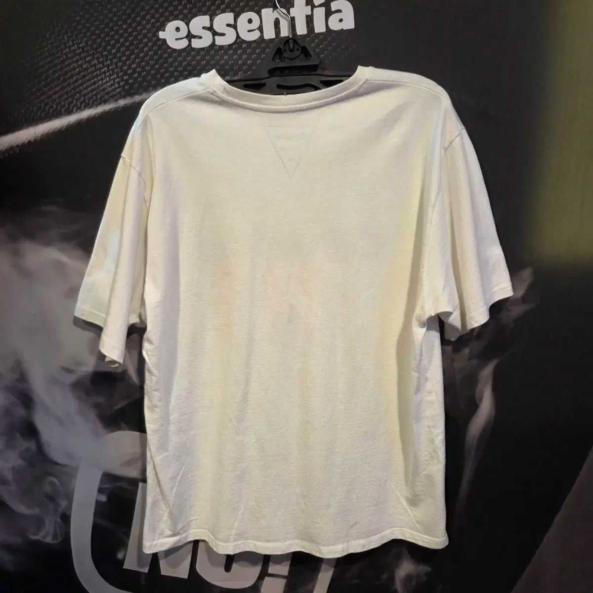 コンプトン シグネチャー スペルアウト Tシャツ 白