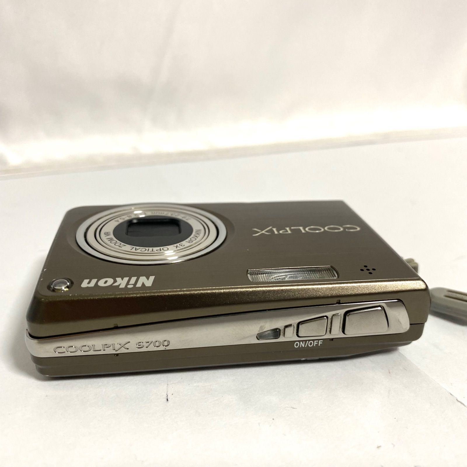 Nikon ニコン COOLPIX S700 コンパクトデジタルカメラ 訳あり - メルカリ
