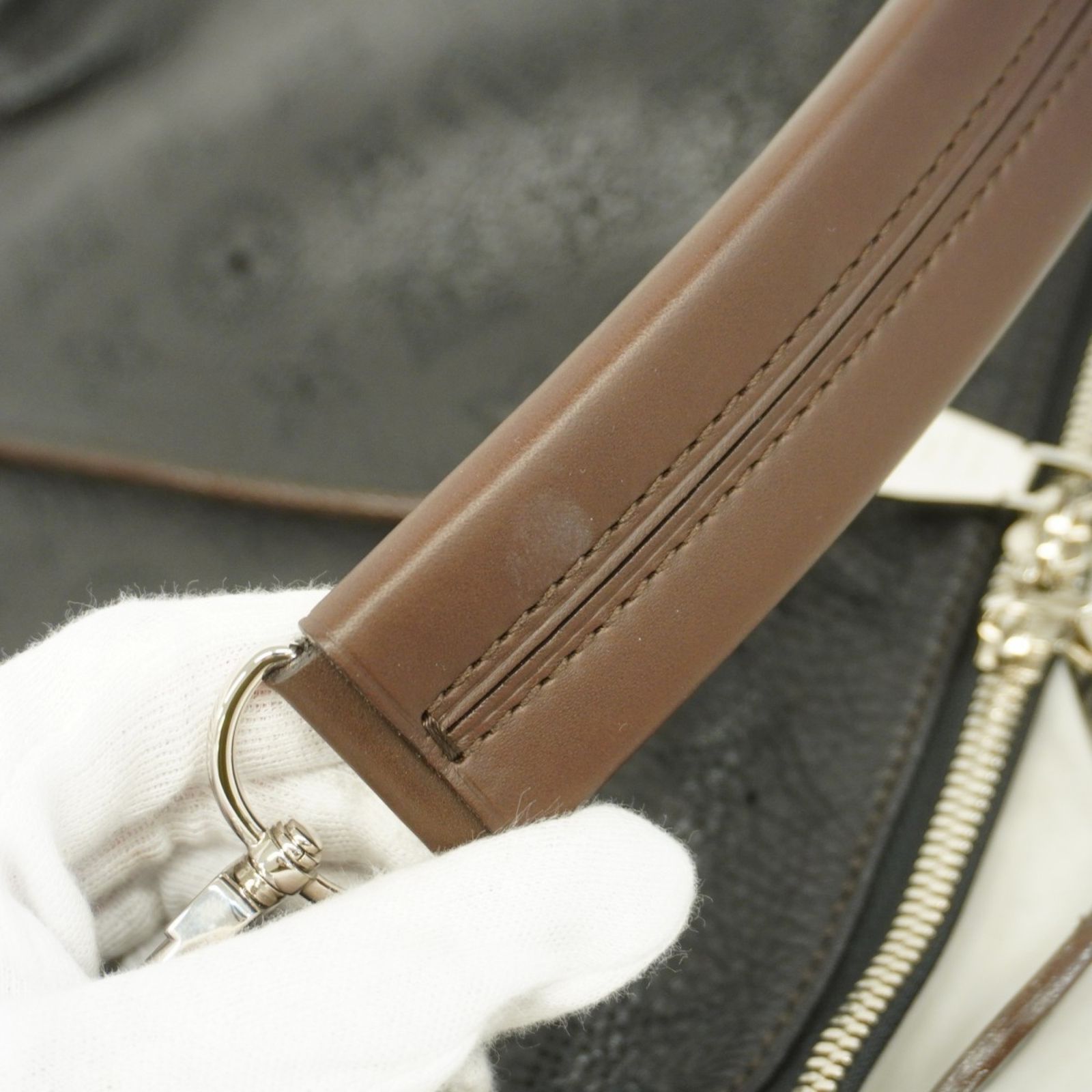 Vuitton ルイ