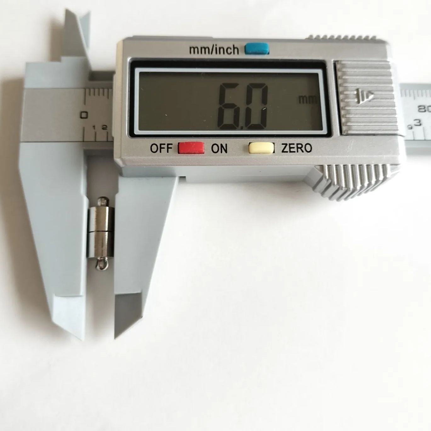 真鍮製【1点】16mm 円柱 マグネットクラスプ 《シルバー》 
