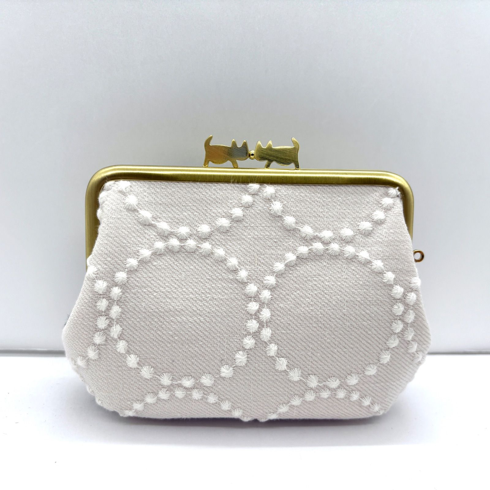 ミナペルホネン　がま口ハンドバッグ 猫留め金付き ミナペルホネン がま口ハンドバッグ 猫留め金付き ミナペルホネン